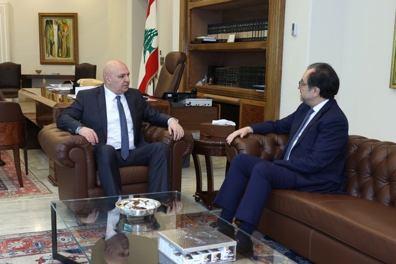 بعبدا تستقبل سفير لبنان في فرنسا... وتهنئة من الرئيس