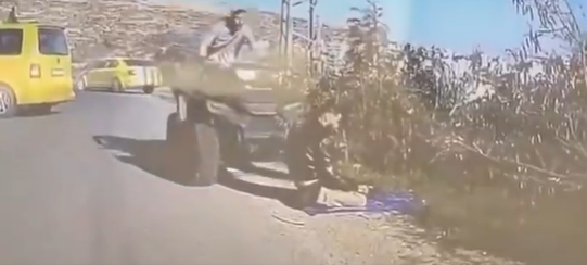 وحشية موثّقة بالفيديو: جندي إسرائيلي يطلق النار ويدهس فلسطينيًا بدمٍ بارد (فيديو)
