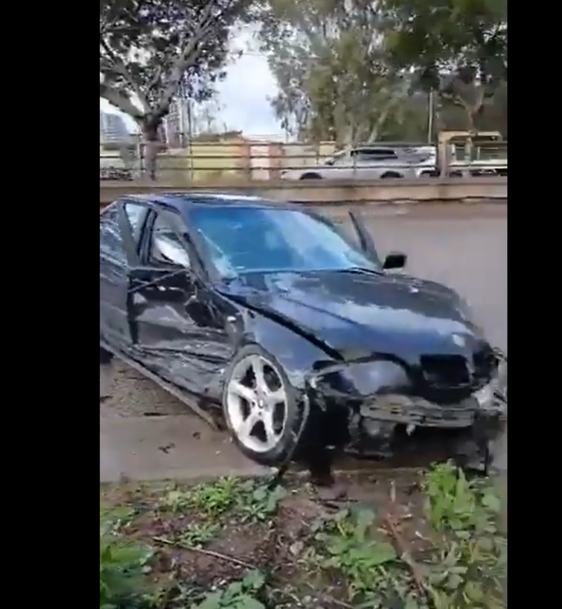 حادث مروّع على طريق سوق الأحد… تصادم 4 مركبات بعد انحراف سيارة (فيديو)