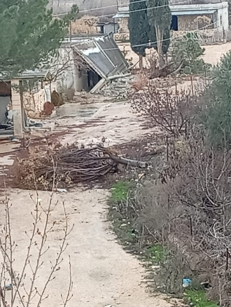 جرف منزلين يعودان للبنانيين داخل الأراضي السورية (فيديو)