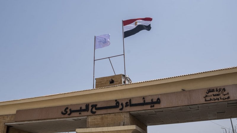 بارقة أمل لسكّان غزّة... إعادة فتح أكثر المعابر حيويّة
