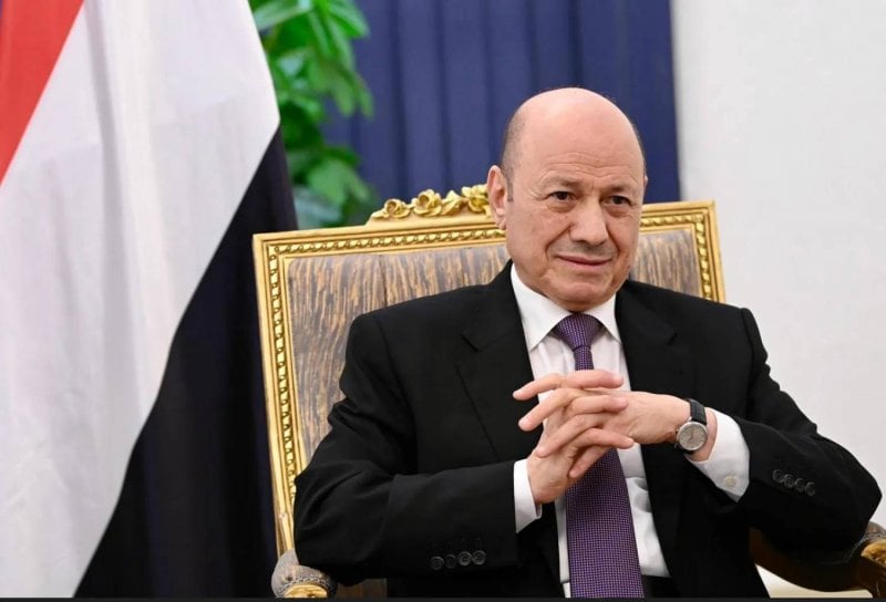 مهلة 24 ساعة… العليمي يطالب بخروج القوات الإماراتية من اليمن