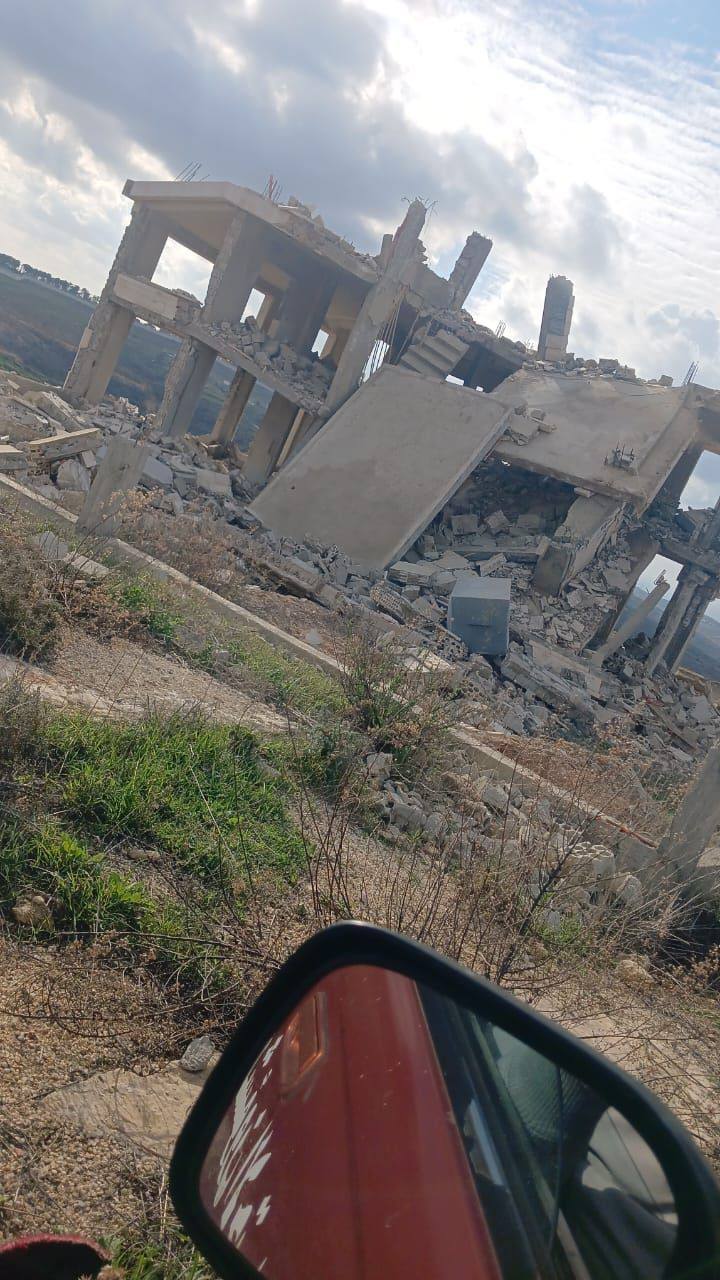 فجرًا في مروحين… تفجير آخر منزل سليم في البلدة