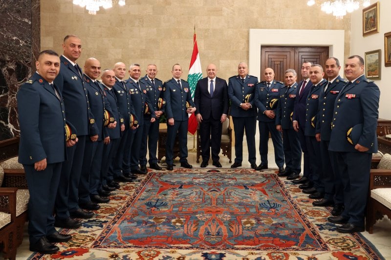 عون يلتقي وفودًا من الأجهزة الأمنية... التاريخ سيشهد أنّكم أنقذتم لبنان (صور)