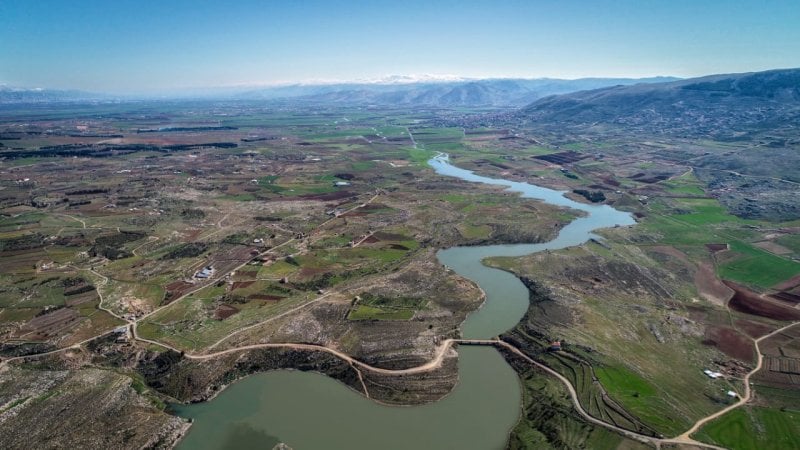 غارة إسرائيلية على ضفاف نهر الليطاني