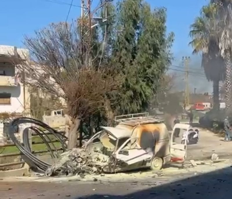 غارة بمسيّرة إسرائيلية تستهدف سيارة في الخيام (فيديو)