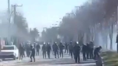 تصعيد في تظاهرات إيران… مقتل عنصر من 