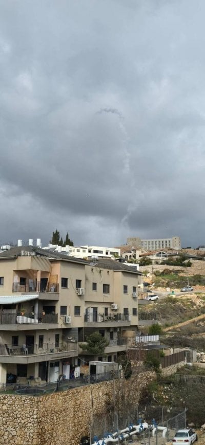 صاروخ اعتراض ودوي صفارات… 