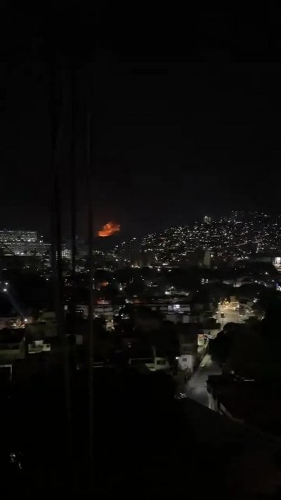 تقارير من فنزويلا: دويّ انفجارات يهزّ العاصمة كراكاس (فيديو وصور)