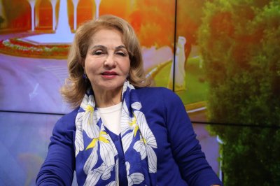 بشرى الخليل تصاب بإكتئاب حاد على الهواء بسبب مادورو وبشار: الحرب قادمة- سيضربوننا نووي- إياكم خامنئي