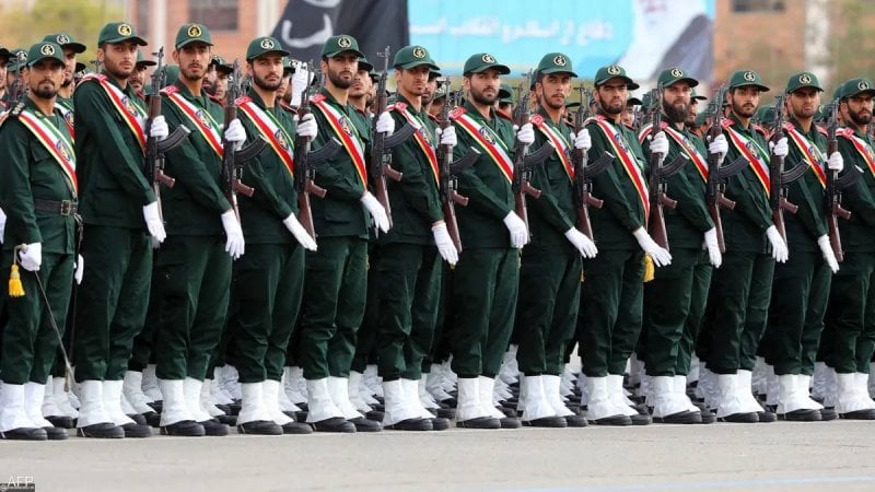 مع اتساع الاحتجاجات… الحرس الثوري يتوعّد بحماية النظام وأمن البلاد