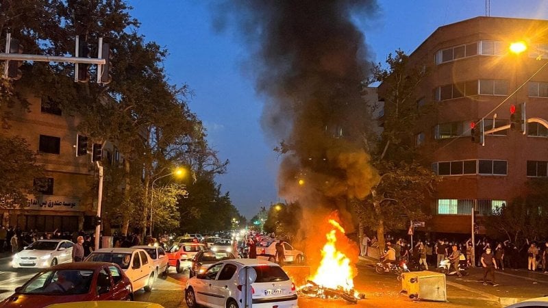 مع اتساع الاحتجاجات... إيران بلا إنترنت!