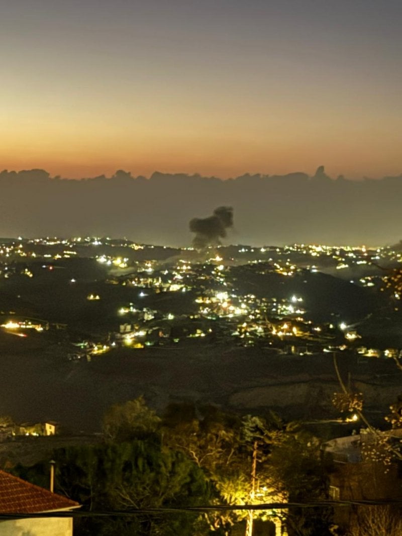 بعد الانذار... مشاهد من الغارة العنيفة على بلدة كفرحتى