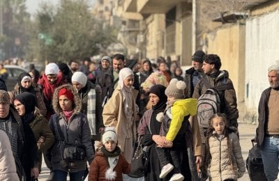 على وقع تحذيرات كردية من مجزرة… ماكرون يتصل بالشرع