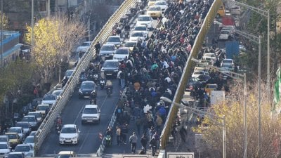 مع تراجع الاحتجاجات في إيران… ترامب يلوّح بخطاب الحرية