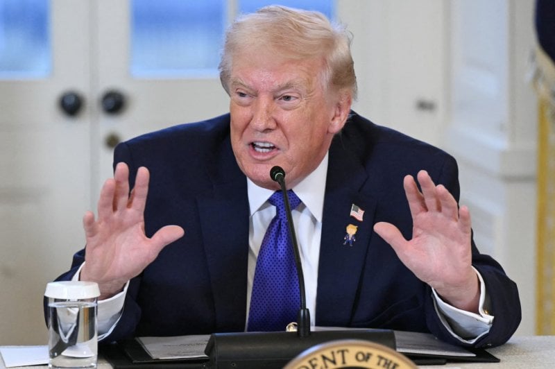 ترامب يهاجم مراسلة بسبب "سؤال غبي"!