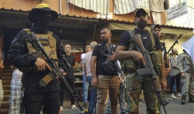 سلاح المخيمات.. حوار لتسليم 