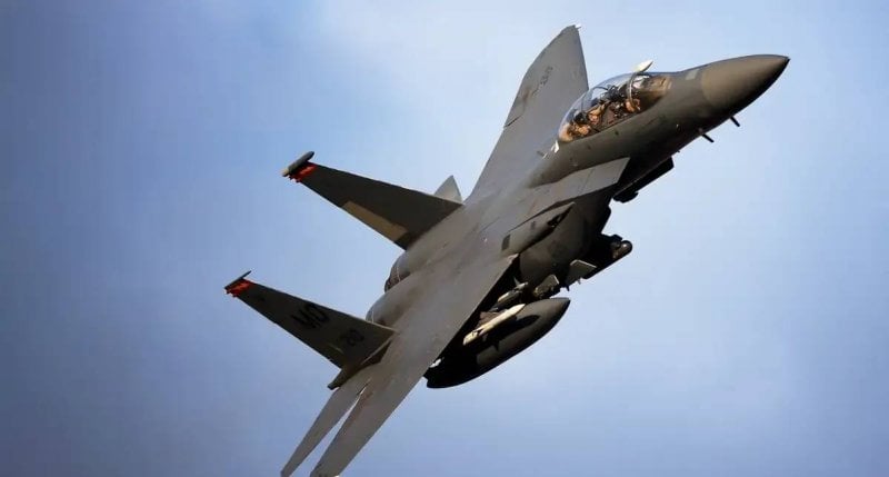 طائرات أميركية قرب أجواء إيران… هل اقتربت ساعة الضربة؟