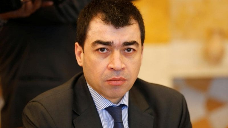 "تحسّبًا للـ selfies"… تعليقٌ "ساخر" من نائب "التيار" على وقع تشغيل معمل رشميا