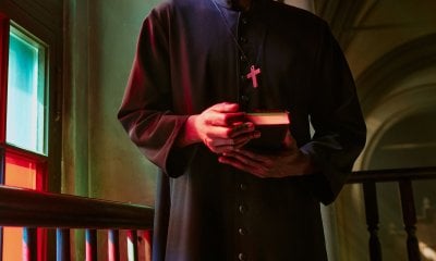 رجل دين مسيحي يثير زوبعة.. إنتقاد لاذع لمن يُحرّض على قصف بعض المناطق: انتو اللي ما بتشبهونا!
