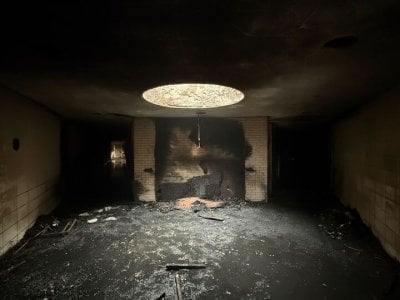 حريق يعيد شبح الماضي… هجوم يستهدف كنيسًا يهوديًا في قلب ميسيسيبي