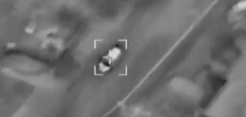 بعد غارات الجنوب… إسرائيل تعلن استهداف عنصر تابع لحزب الله