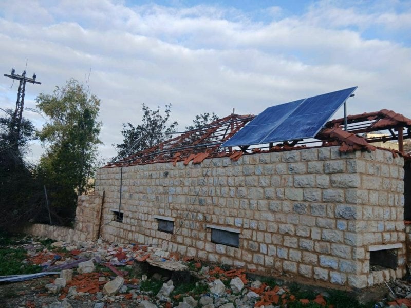 اعتداء ليلي على معلم تراثي… مسيّرة إسرائيلية تدمّر سقف "عين المياه" في عديسة