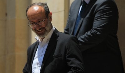 الخليوي أمام عقد “إدارة”… الموسوي يشكّك: الصيغة أقرب إلى تقاسم إيرادات مقنّع