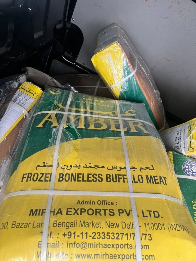 أكثر من 1400 كلغ لحوم غير صالحة… جمارك بيروت تضبط شحنة مخالِفة