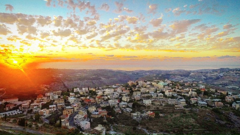 بين النفي والتأكيد… سجال متفجّر حول السلاح في بلدة جنوبية!