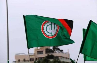 نقد حاد لأصحاب المواقف 