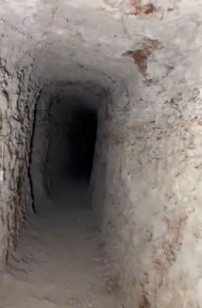 شبكة أنفاق معقّدة… مشاهدٌ تكشف ما حفرته قسد في ريف الرقة