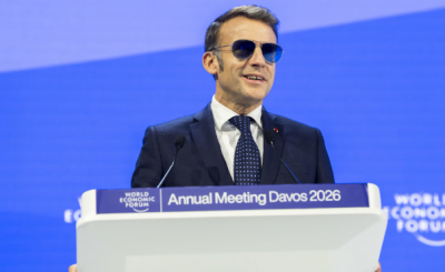نظارات ماكرون في دافوس تثير التساؤلات… والرئيس الفرنسي يوضح السبب