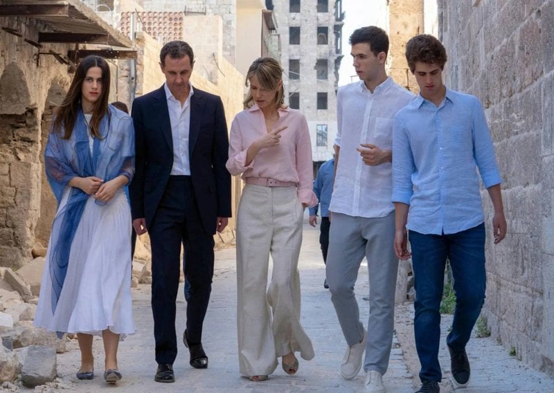 الموت يغيب "رجل الظلّ" في عائلة الأسد