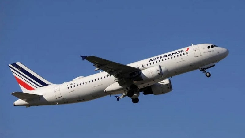 القلق الأمني يضرب الطيران… رحلات دولية تُلغى إلى إسرائيل