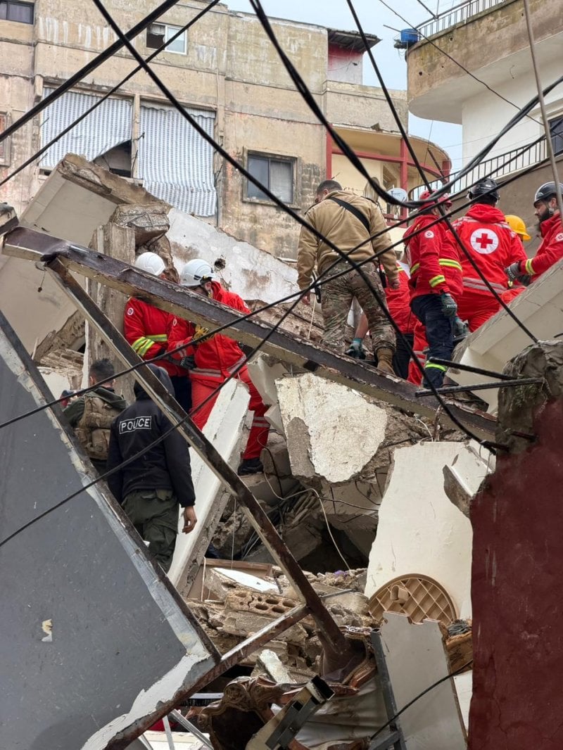 "أصوات تحت الأنقاض" ...محافظ الشمال : التمويل هو العقدة و100 مبنى في خطر داهم!
