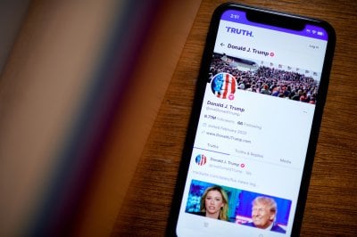 البيت الأبيض على ميزان الوعود… كيف حكم ترامب عامه الأول؟
