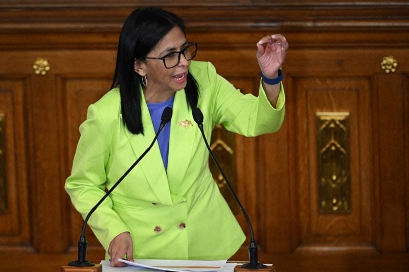 "كفى أوامر"... "رودريغيز" ترسم خطوطًا حمراء أمام واشنطن