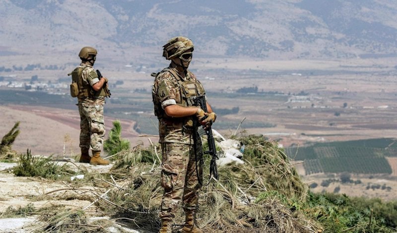 دهم أمني في بريتال… توقيفات بجرائم مخدرات وسلاح وتهريب