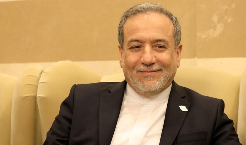 "الشعب اللبناني الوحيد الذي يقرر مصيره"... عراقجي:  إيران منفتحة على المفاوضات