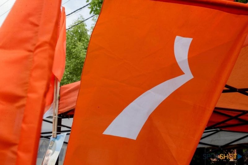 "عرفتوا مين؟".. لغز سياسي يطلقه نائب "التيار"!