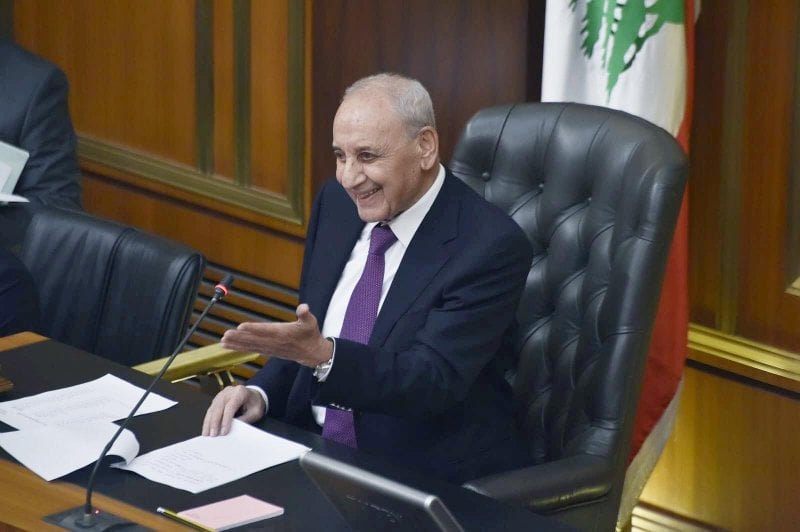 نائب يحجب الثقة... وبرّي: "زقّفولو"!
