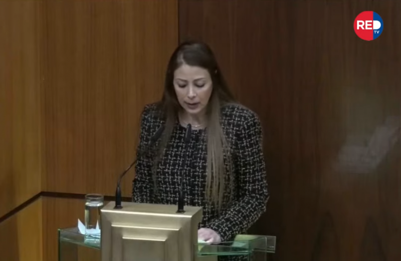 "حتى ما تبلّشوا تغنّوا بدنا نروق"... زرازير: طلع "أبو عمر داير أغلبهم"!
