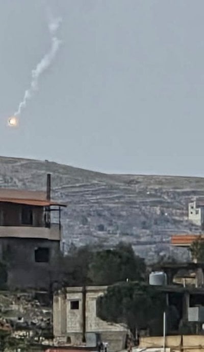 تصعيد ميداني جنوبًا: قنابل صوتية على الخيام وسقوط درون في رب ثلاثين (فيديو وصور)