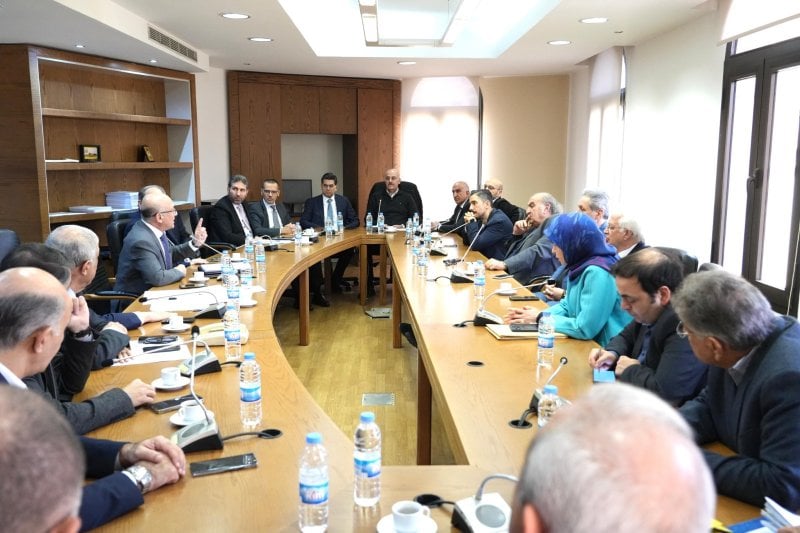 الطب التجميلي خارج السيطرة… مخالفات خطيرة تهزّ المجلس النيابي