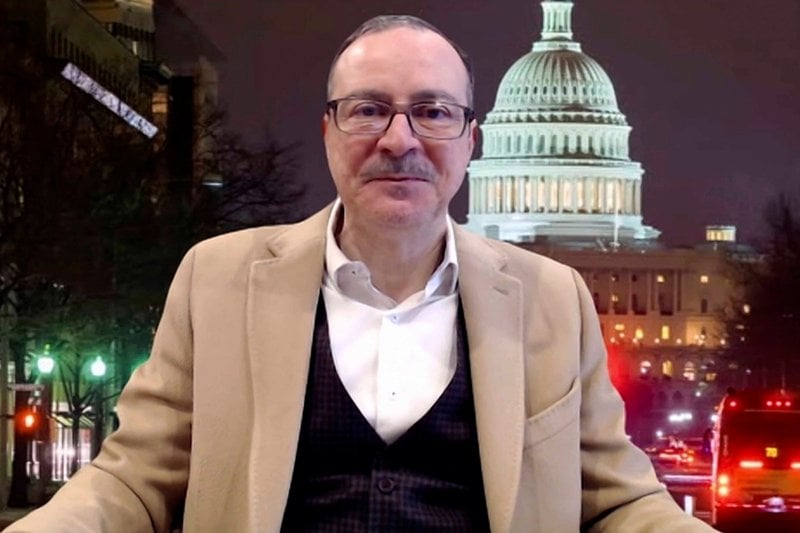 خبر محزن يا سوريين- قنابل انجليزية باتفاق قسد-توقيت صفقة اسرائيل ودمشق-القط لن يهرب من عشاء الشـ ـرع
