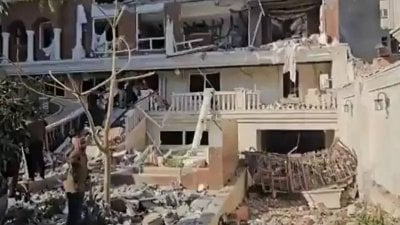 أصول طاقة وميناء استراتيجي… مناطق الانفجارات في إيران تثير تساؤلات دولية
