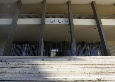 حركة مثيرة للريبة… محامٍ عام منشغل بقضية 