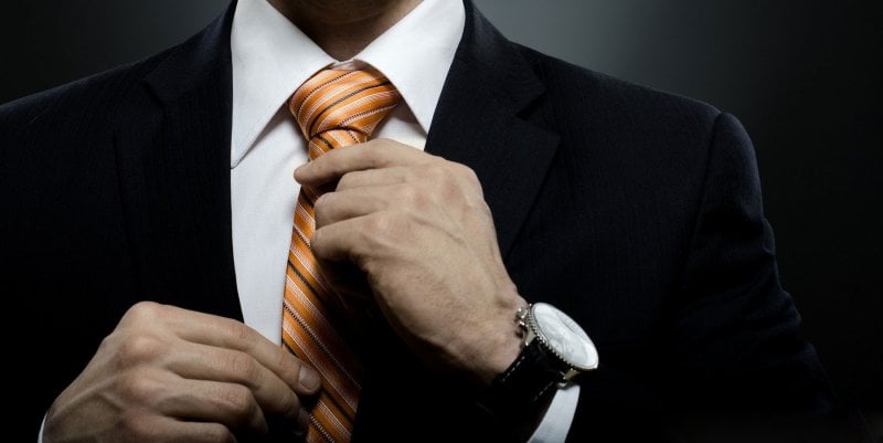 شخصية معروفة و.. شبهات