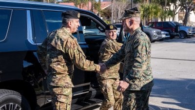 سيناريوهان أميركيان بعد زيارة هيكل
